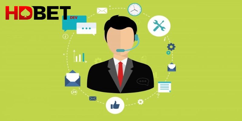 Kênh liên lạc dễ dàng nhất là qua live chat
